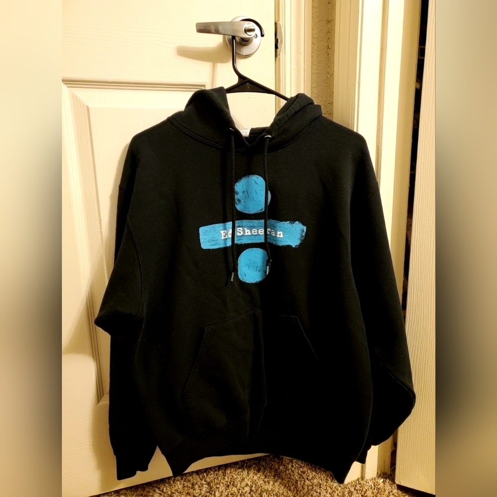 Ed Sheeran Divide tour hoodie